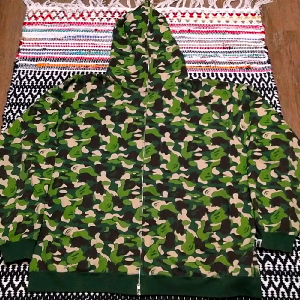 OG Bape hooded camo sweatshirt men's xl